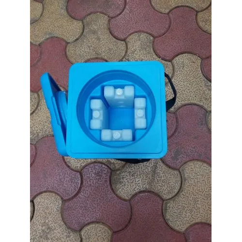 Insulated Vaccine Carriers - Plastic Material, Manual Operation | New Condition, Designed For Hospitals