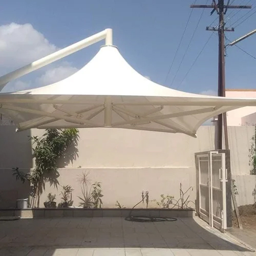 व्हाइट कवर्ड कार पार्किंग टेन्साइल शेड
