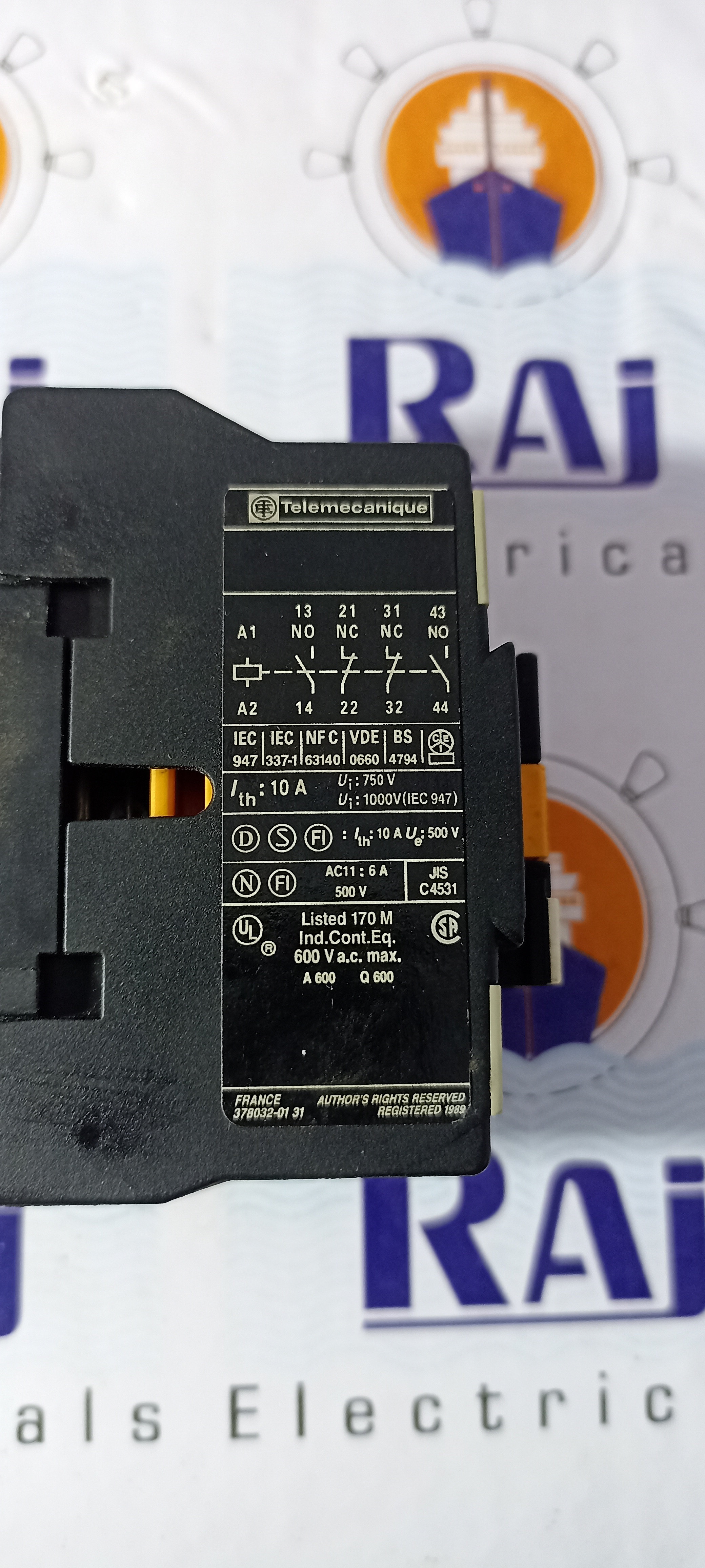 Tc Ca2 Dn 22 Contactor - Color: Black
