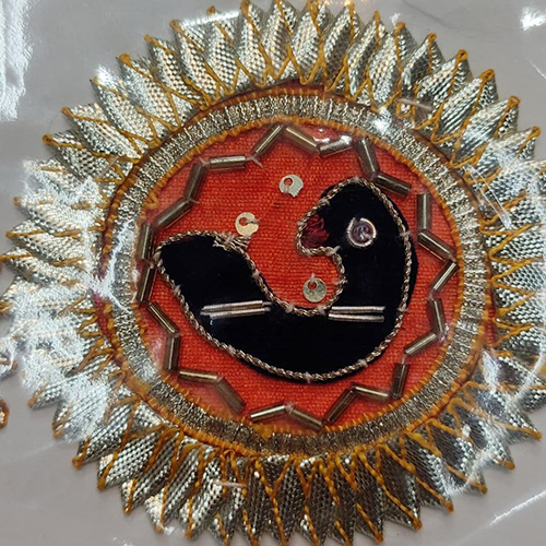 अलग-अलग उपलब्ध सर्कल मोर बुटी लेस