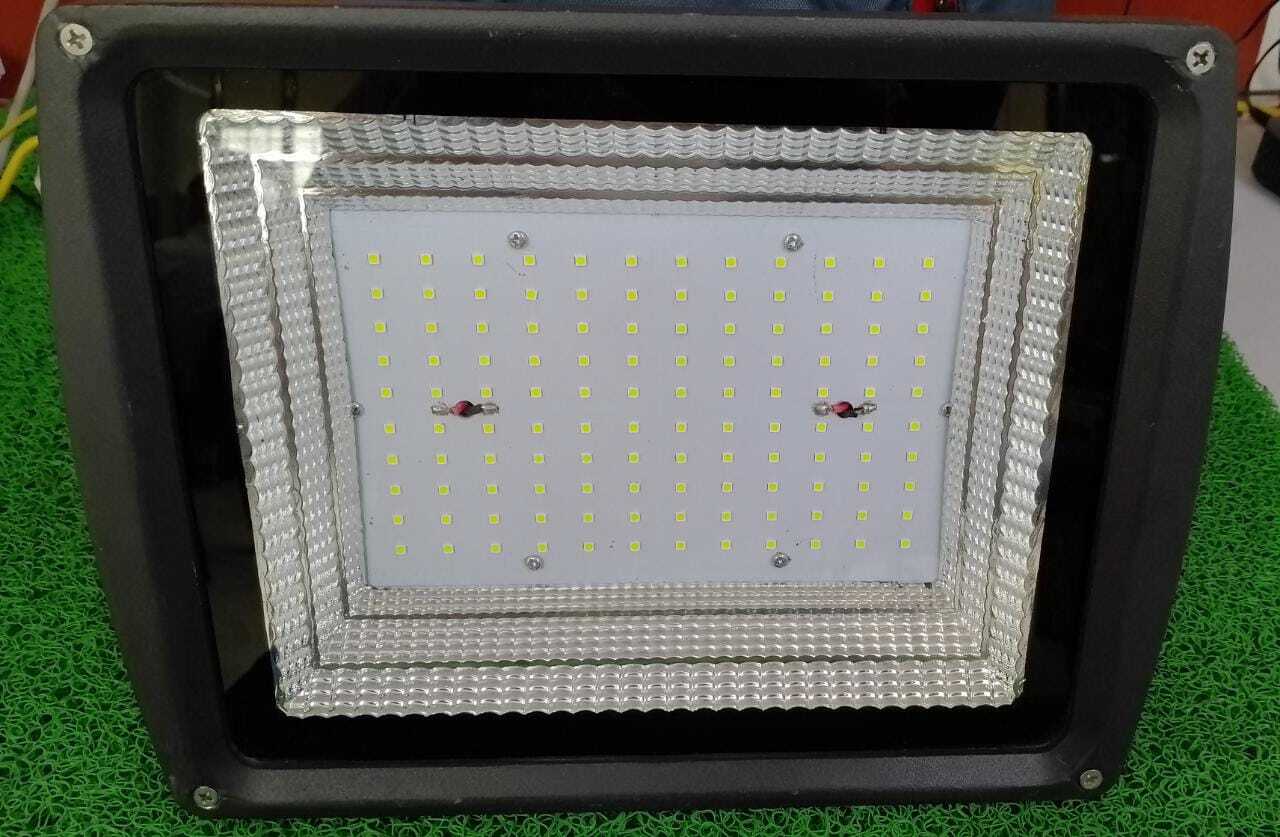 Led Flood Light - 150w, Ip67 Waterproof Rating | Gray Aluminum Housing, 3000-6500k Color Temperature, 19500 Lumens Output, Osram 3030 Light Source