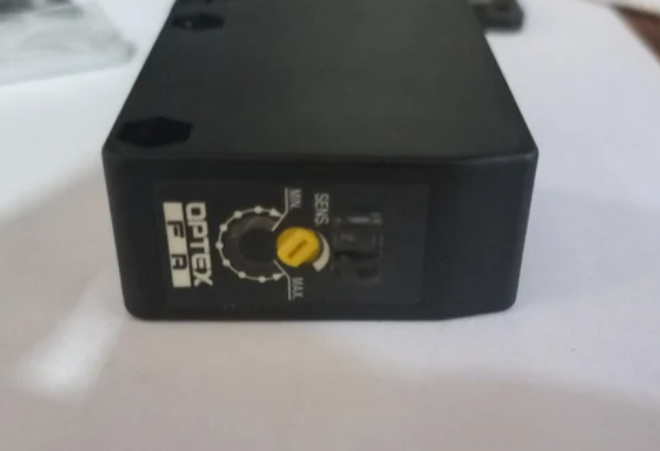 Compact Rectangular Plastic V2r - 1200cdp Optex