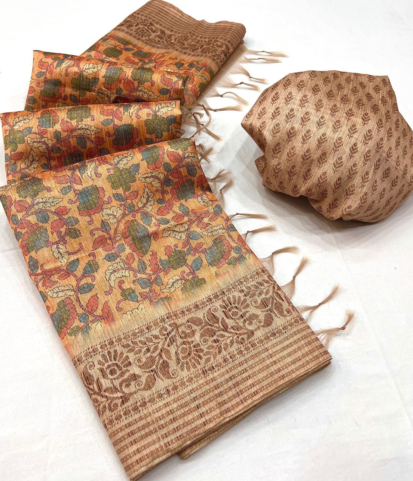 Belleza Printed Silk Saree - Unstitch Blouse Piece Included | Alluring, Comfortable, Customizable Fit For Party Occasions
