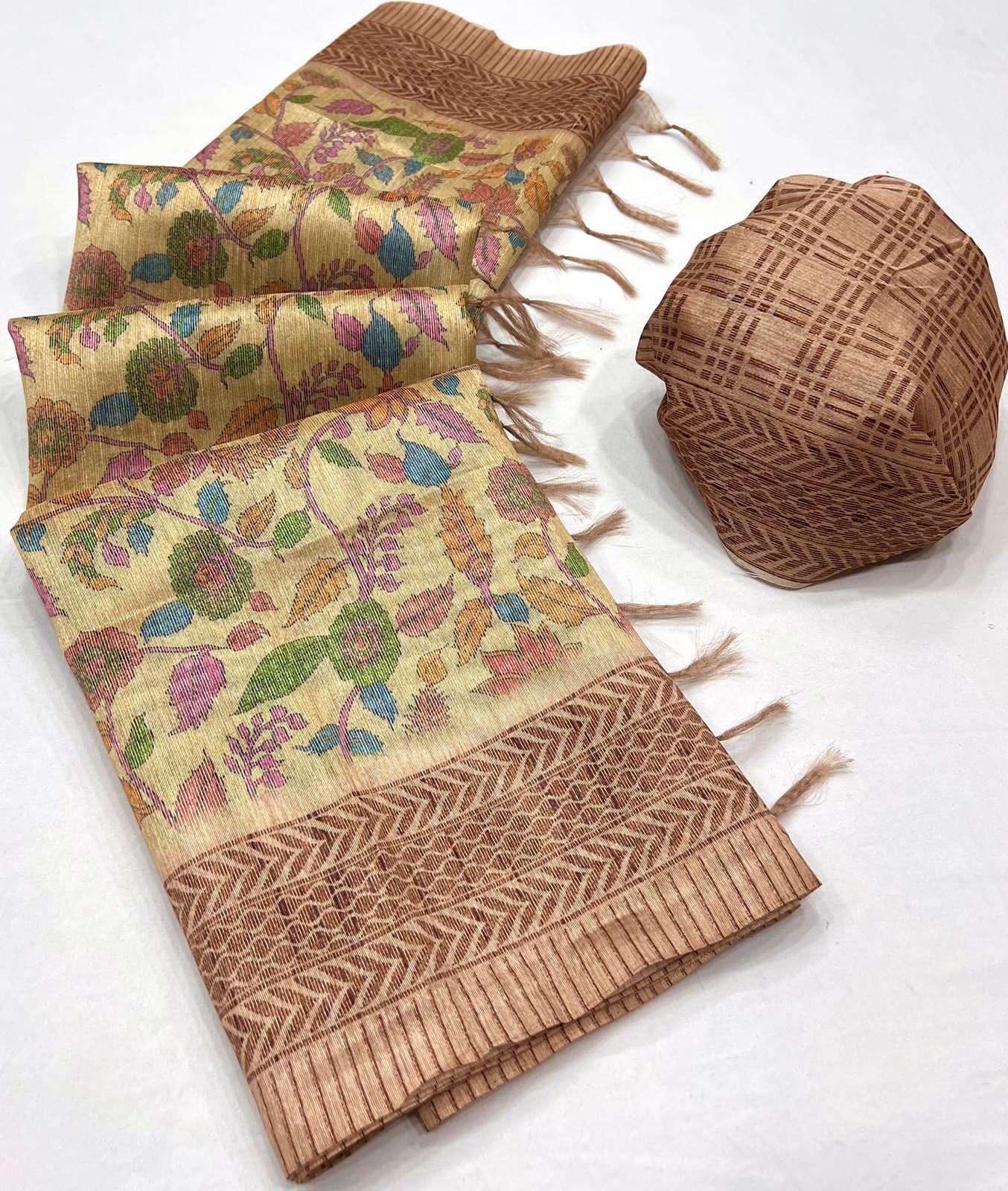 Belleza Printed Silk Saree - Unstitch Blouse Piece Included | Alluring, Comfortable, Customizable Fit For Party Occasions