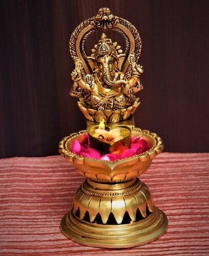 टिकाऊ फ़्रेम गणेश दीपक