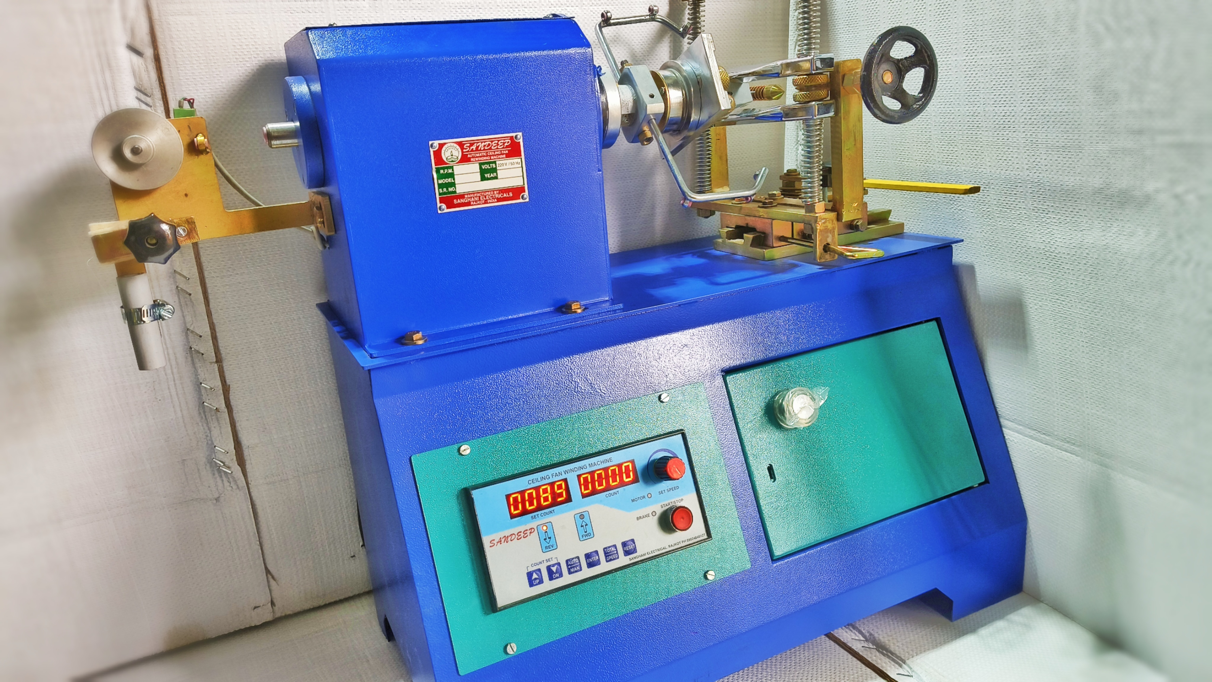 Blue Ceiling Fan Winding Machine