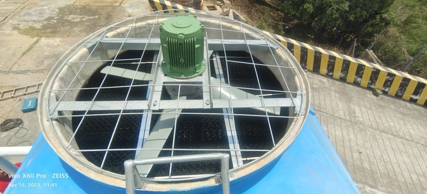 Frp Cooling Tower - Metal Build, Different Sizes Available, Blue Color | New Condition, Industrial Application, Warranty Included