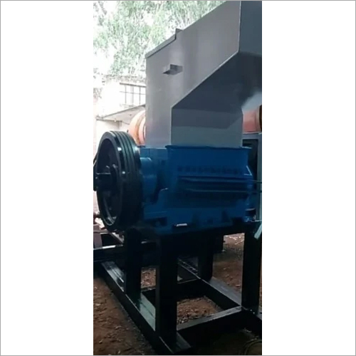 प्लास्टिक स्क्रैप ग्राइंडर मशीन की क्षमता: 6-7 टन/दिन