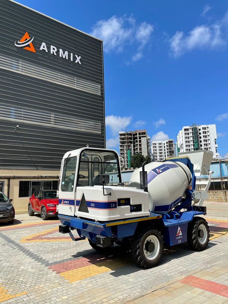 Self Loading Concrete Mixer Machine - Feature: Good Quality