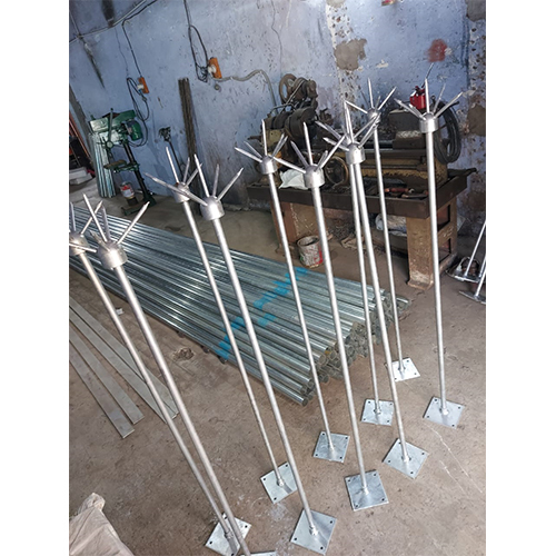 बेस प्लेट के साथ Gl Gi लाइटिंग अरेस्टर