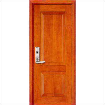 अस्पताल के लकड़ी के दरवाजे