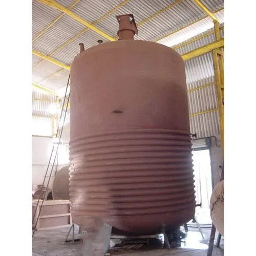 प्रोसेस वेसल्स और रिएक्टर की ऊंचाई: 12 फीट फुट (फीट)