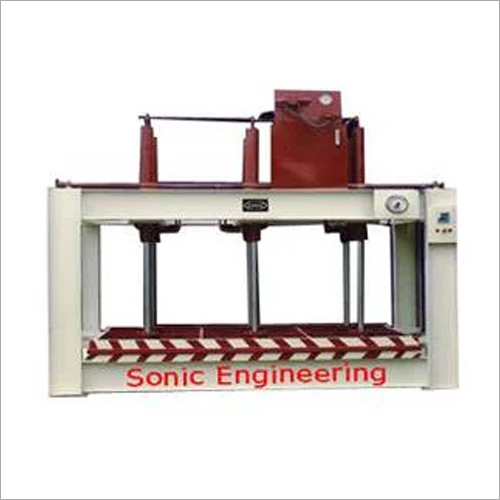 व्हाइट एन रेड कोल्ड प्रेस मशीन