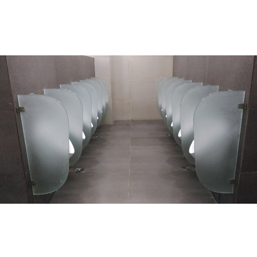 Glass Urinal Partition Size: 00mm(w) X 900mm(h) 450mm(w) X 1000mm(h)