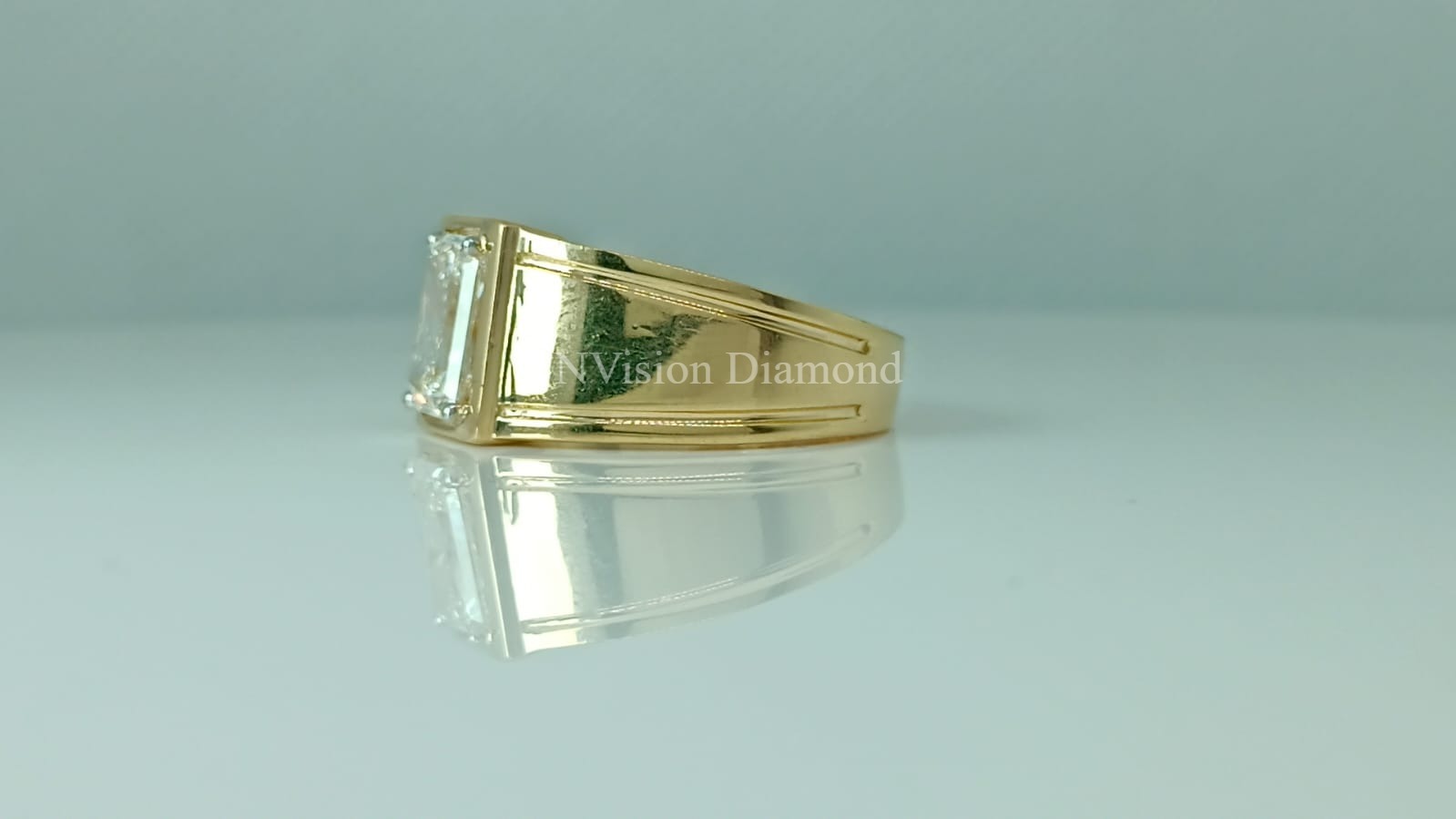 Lab Grown Radiant Solitaire Mens Diamond Ring Diamond Carat Weight: 2.21 Carat