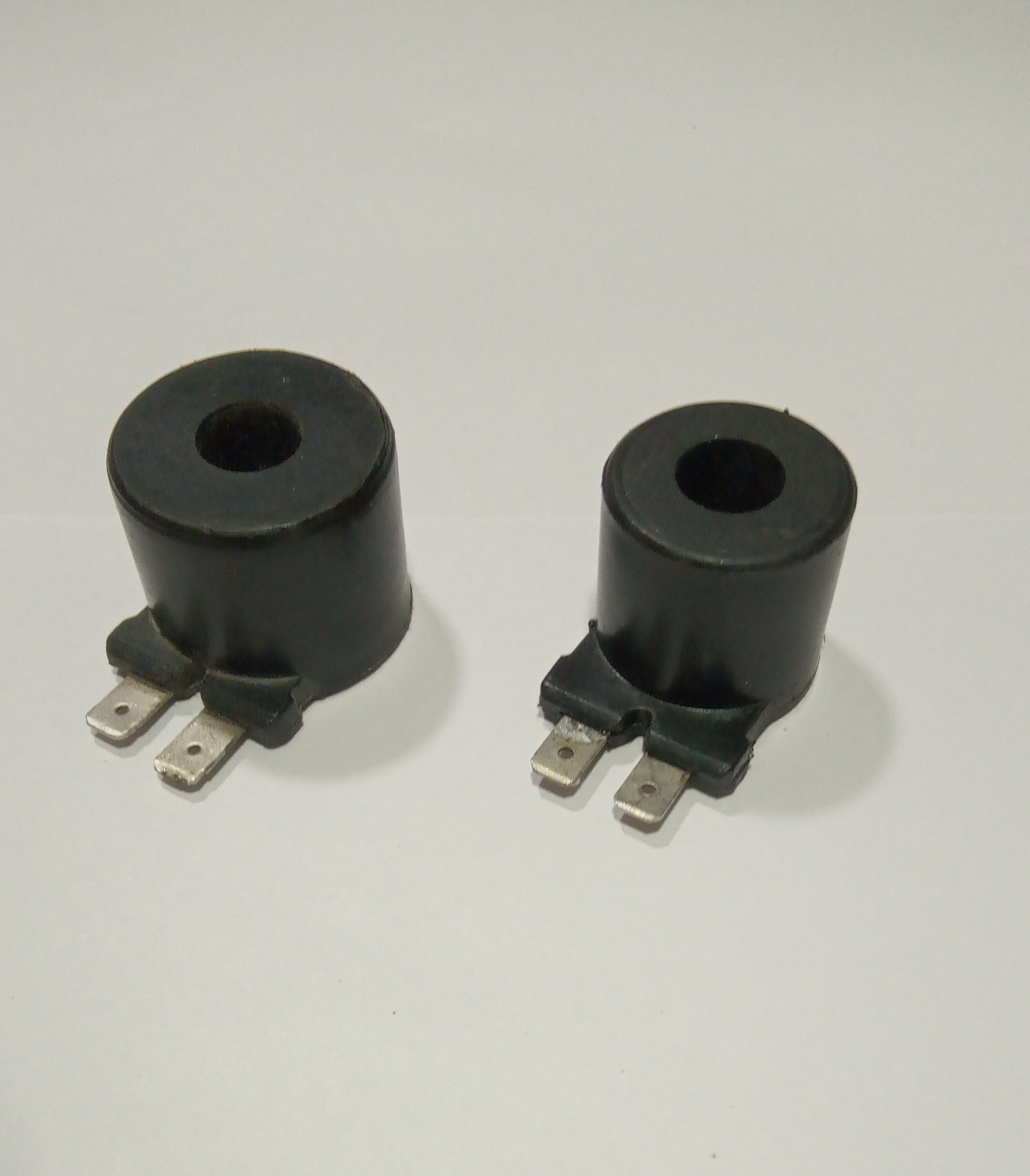 Pneumatic Ac And Dc Coils - Metal, Different Sizes Available, Black | Industrial Grade, Custom-made With Varied Voltage Options