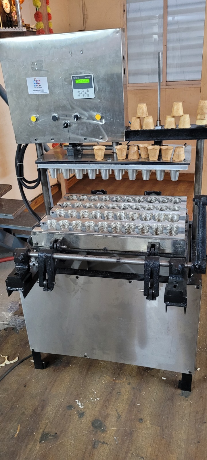 Semi Automatic (Penumatic) Tea Cup Making Machine Cutting Thickness: Different Available Millimeter (Mm)