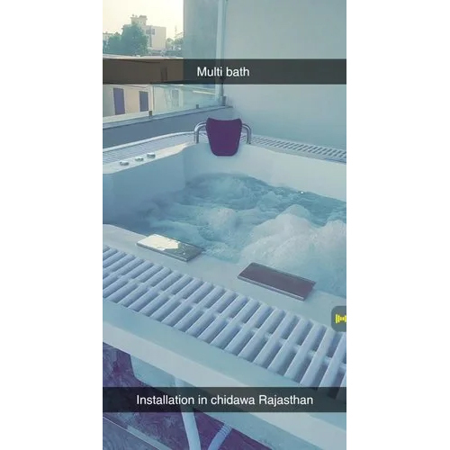 व्हाइट स्क्वायर शेप बाथटब