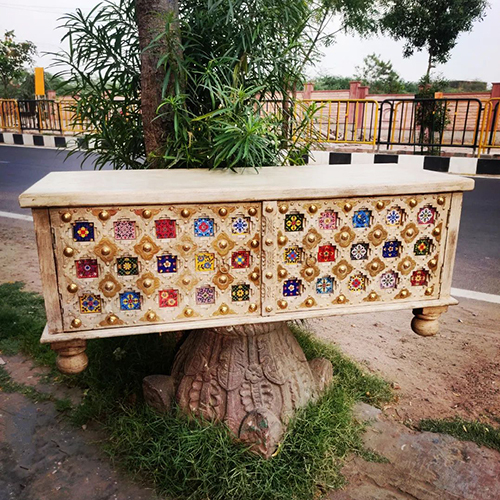 एंटीक सॉलिड वुड ट्रंक