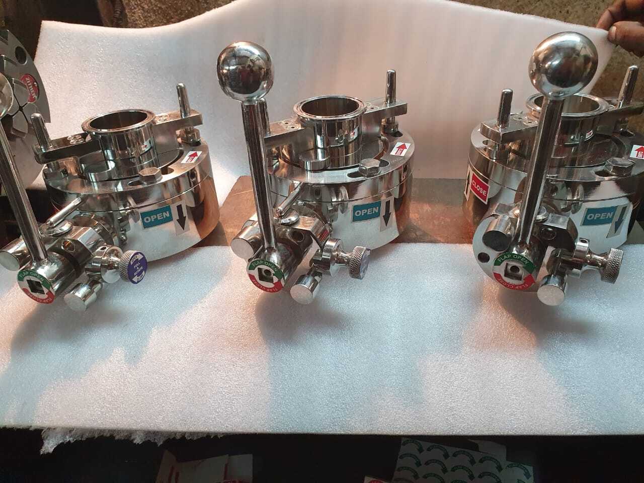 Split Butterfly Valves (S B V) - Color: Silver