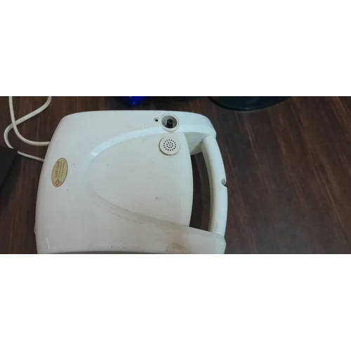 White Medical Nebulizer Machine