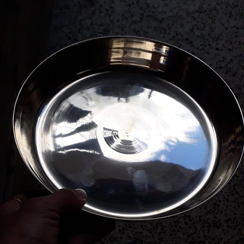 ब्रॉन्ज डिनर प्लेट