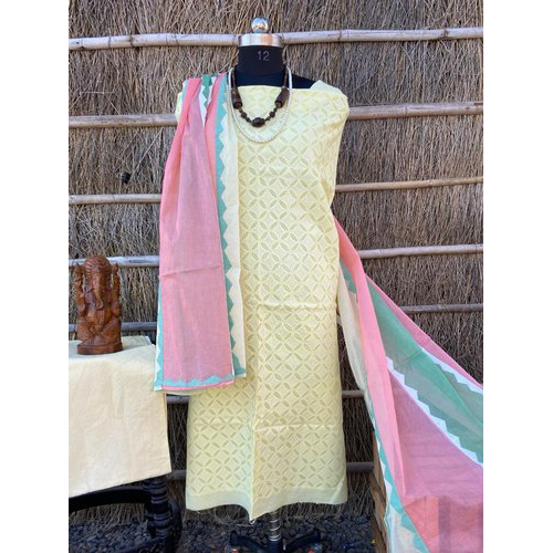 धोने योग्य पीला और गुलाबी ऐप्लिक कट वर्क सूट सामग्री