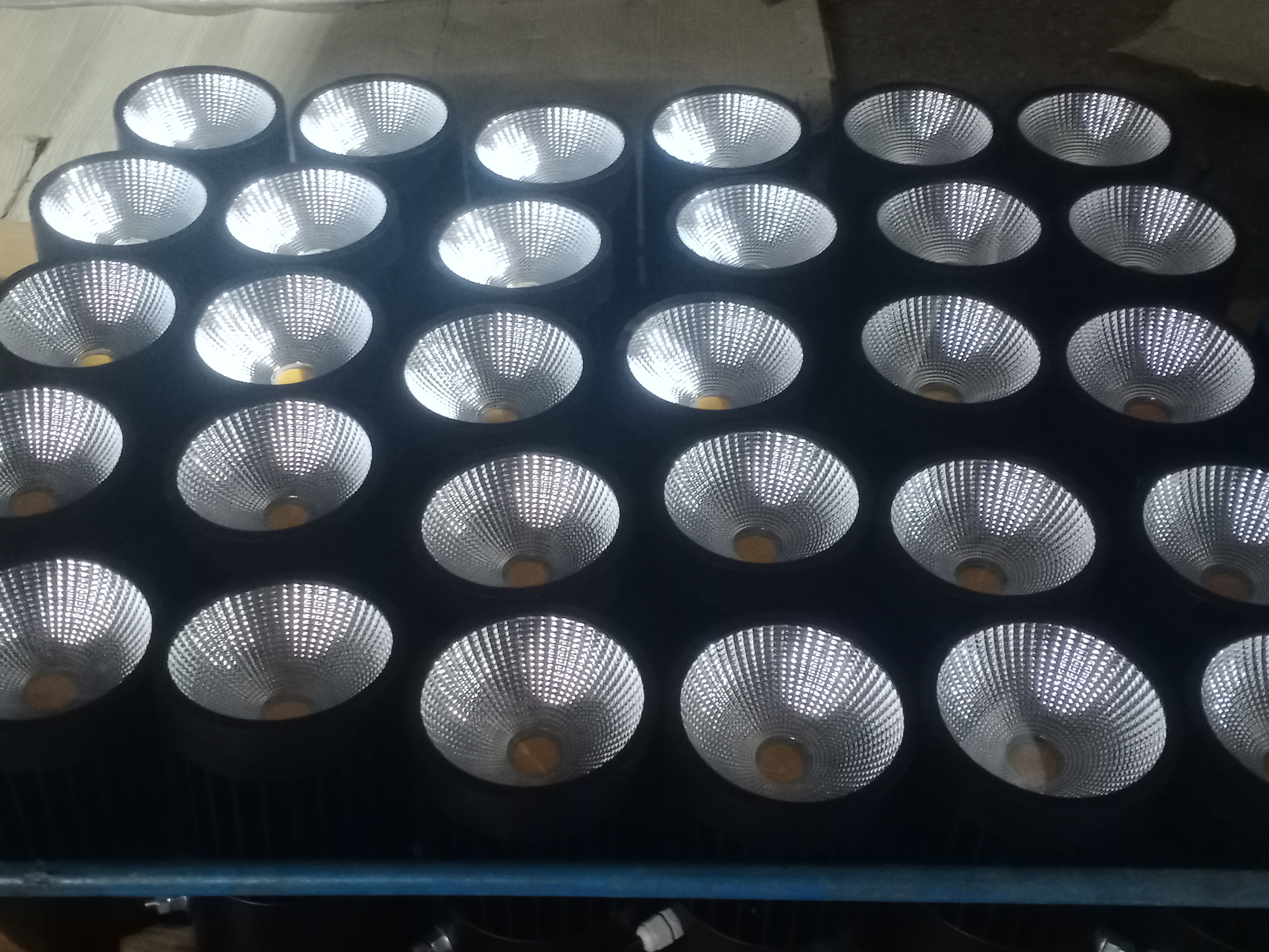 Black And White Led Spot Light