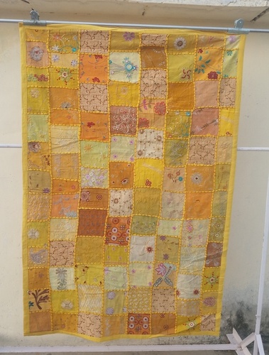 मल्टी कलर होम डेकोर वॉल हैंगिंग