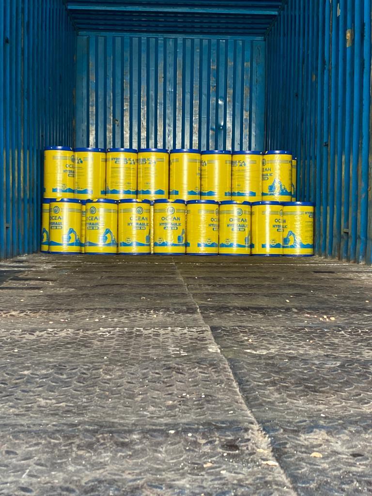 Hydraulic Oil Ash %: 0%