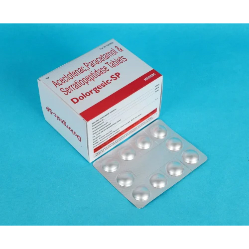 एसिक्लोफेनाक पेरासिटामोल और सेराटियोपेप्टिडेज़ टैबलेट सामान्य दवाएं