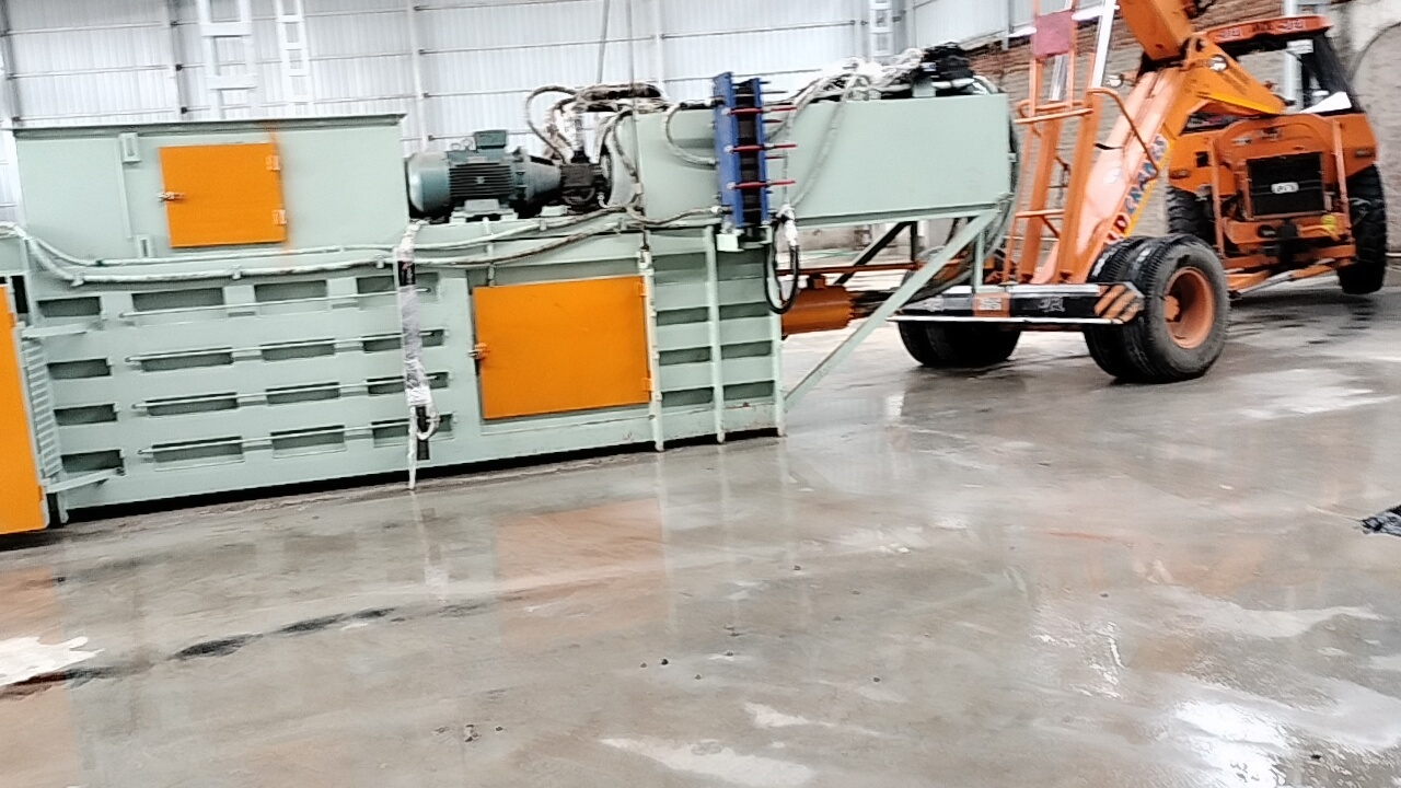 Hydraulic Press For White Waste - 1100mm Height, 2100mm Adjustable Length, 900mm Width | Compact Design, Energy Efficient, Low Maintenance