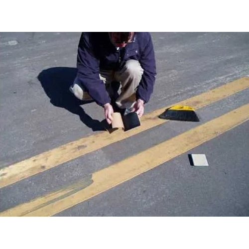 रोड रिफ्लेक्टर इंस्टॉलेशन सर्विसेज