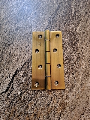 एसएस हिंज एप्लीकेशन: डोर एंड विंडो फिटिंग