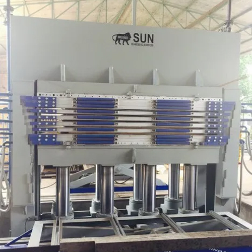 अर्ध स्वचालित 640 टन प्लाईवुड हॉट प्रेस मशीन