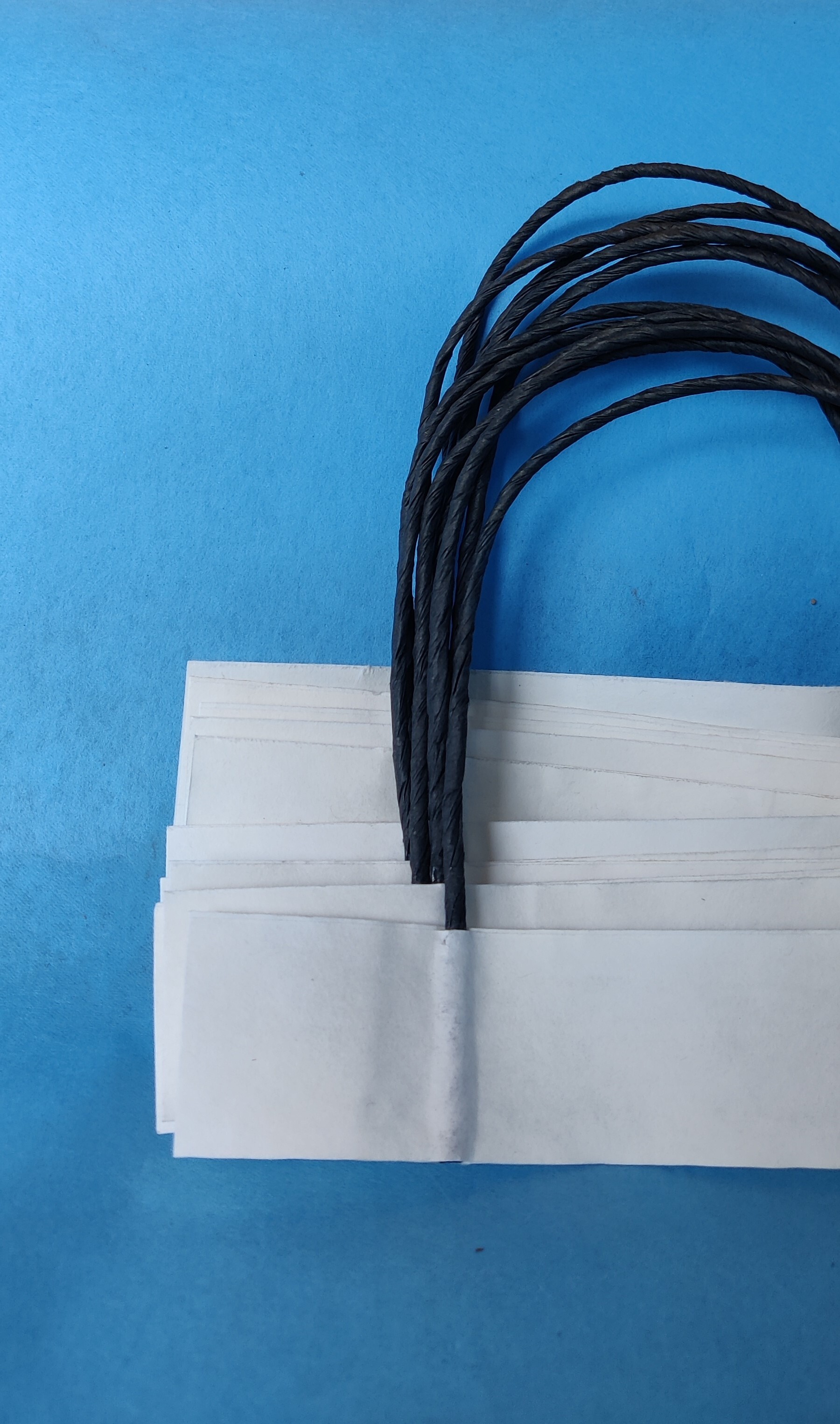 Black Handle - High-quality Paper, 190mm Size, Sleek Black Finish | Customizable Hardness, Comfortable Grip For Paper Bags