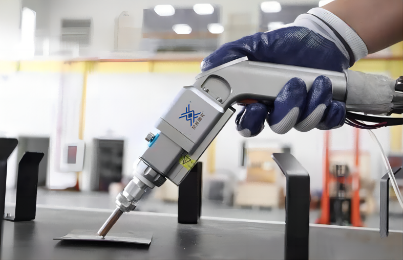 Hand Laser Welding Machine - Insulation Grade: Industrial