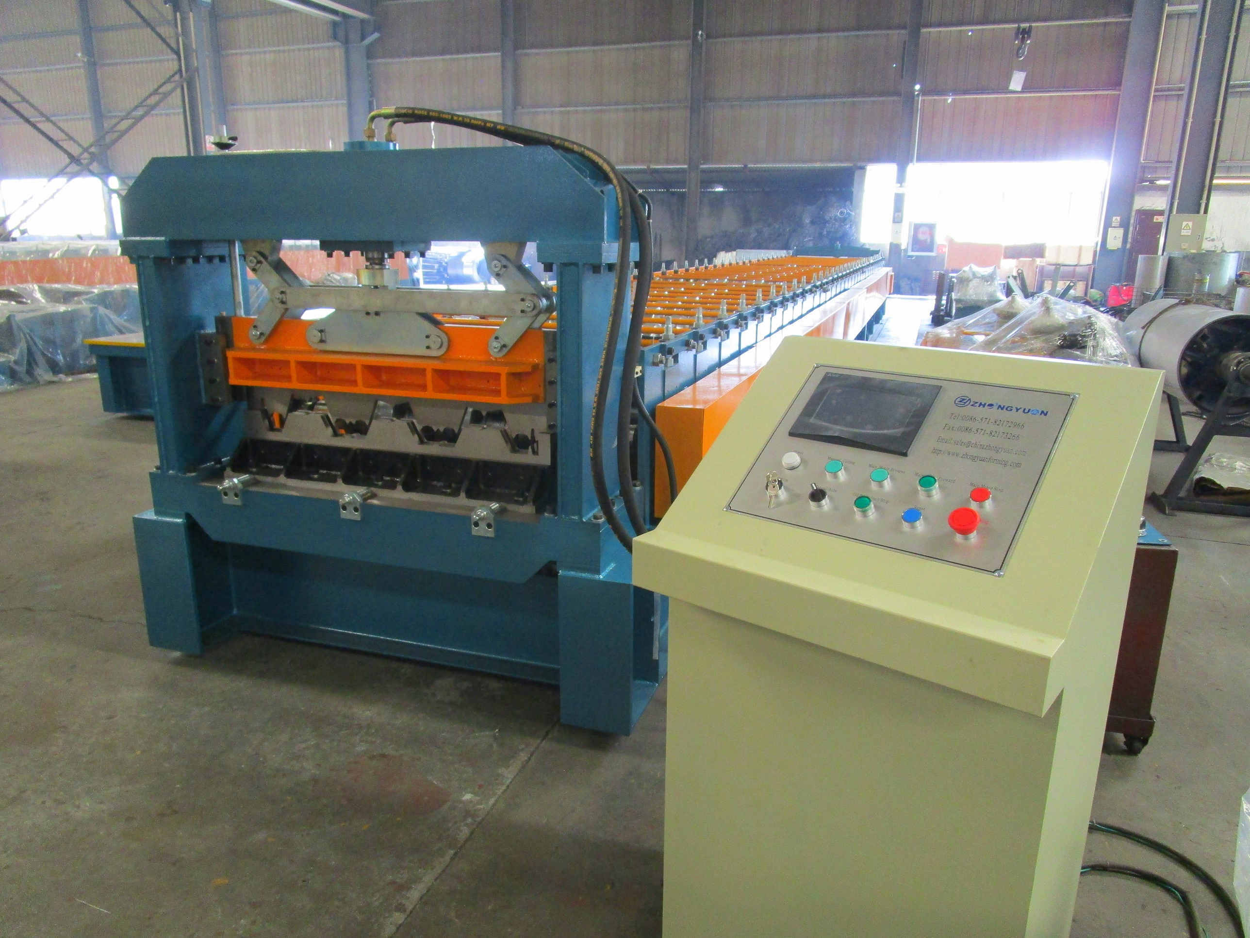 Metal Decking Sheet Roll Forming Machine - 0.8-1.2mm Thickness, Automatic Hydraulic Cutting System, 415 Volt, 20-25 M/min Speed, Ce Certified