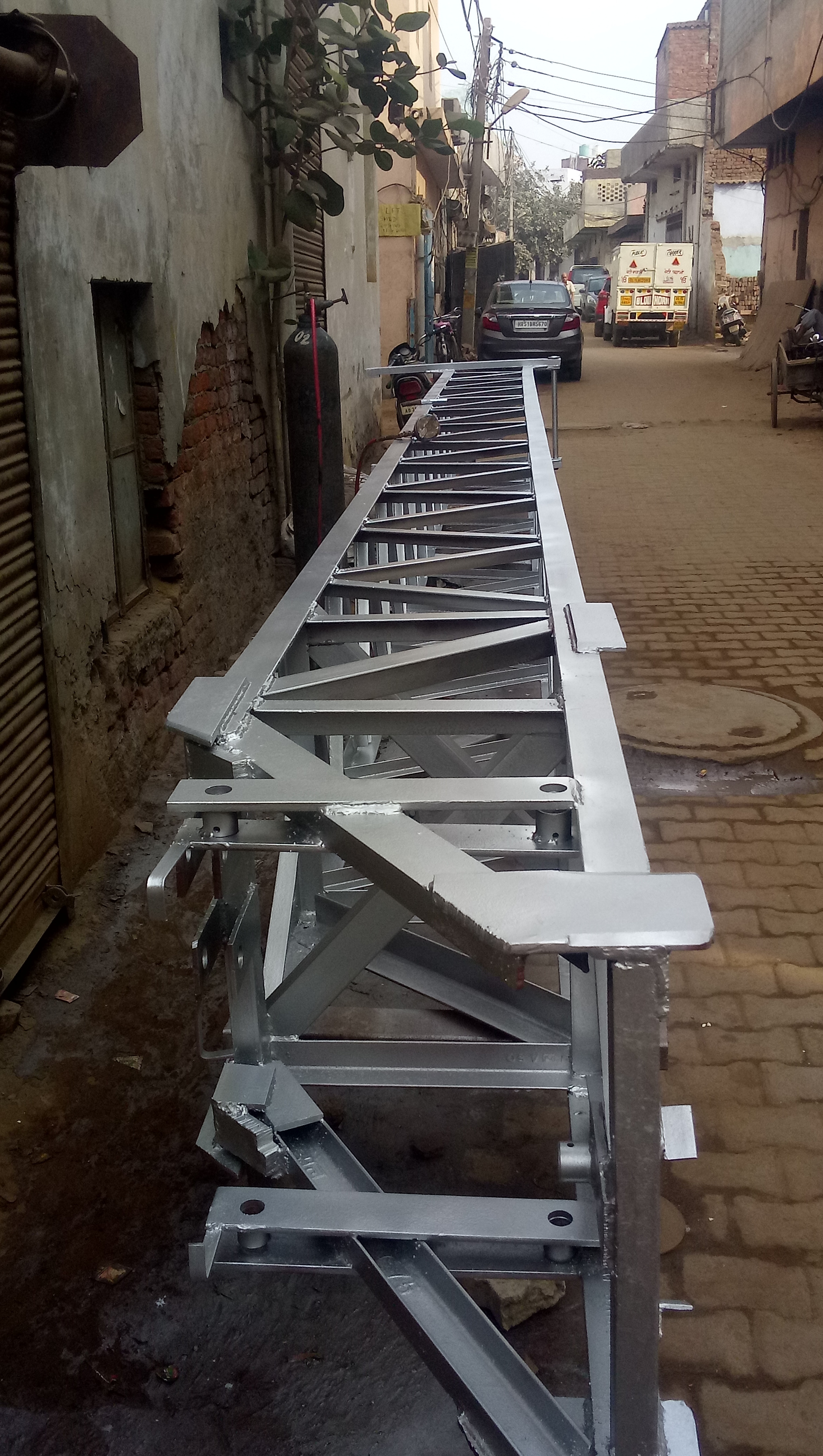 Inner Mast For Crane - High-grade Alloy Steel, 3 Ton Lifting Capacity, 360â° Slewing, Ce Certified, Corrosion Resistant