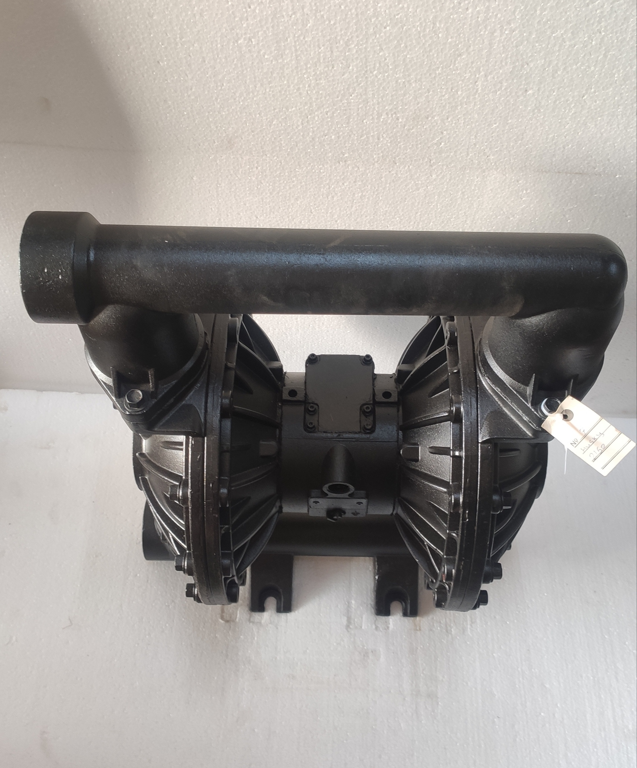 Graco Husky 2150 - 2 Inch Aluminum Double Diaphragm Pump 150 Gpm Max Flow 120 Psi Discharge Black Industrial Liquid Handling