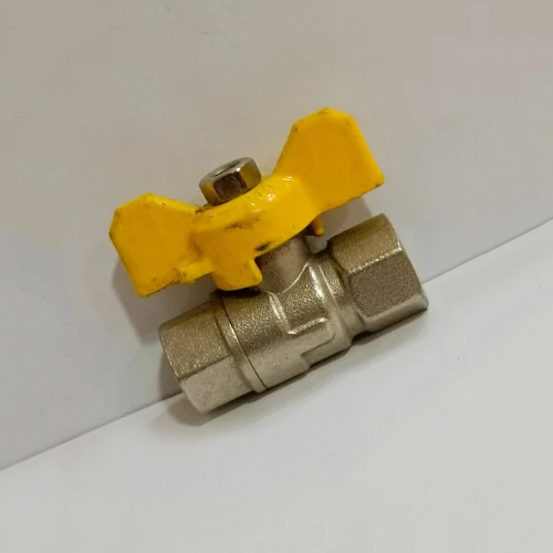 Brass Female Threaded Gas Valve - Solid Brass Material, Polished Finish, Various Sizes Available | Reliable Gas Fitting Solution