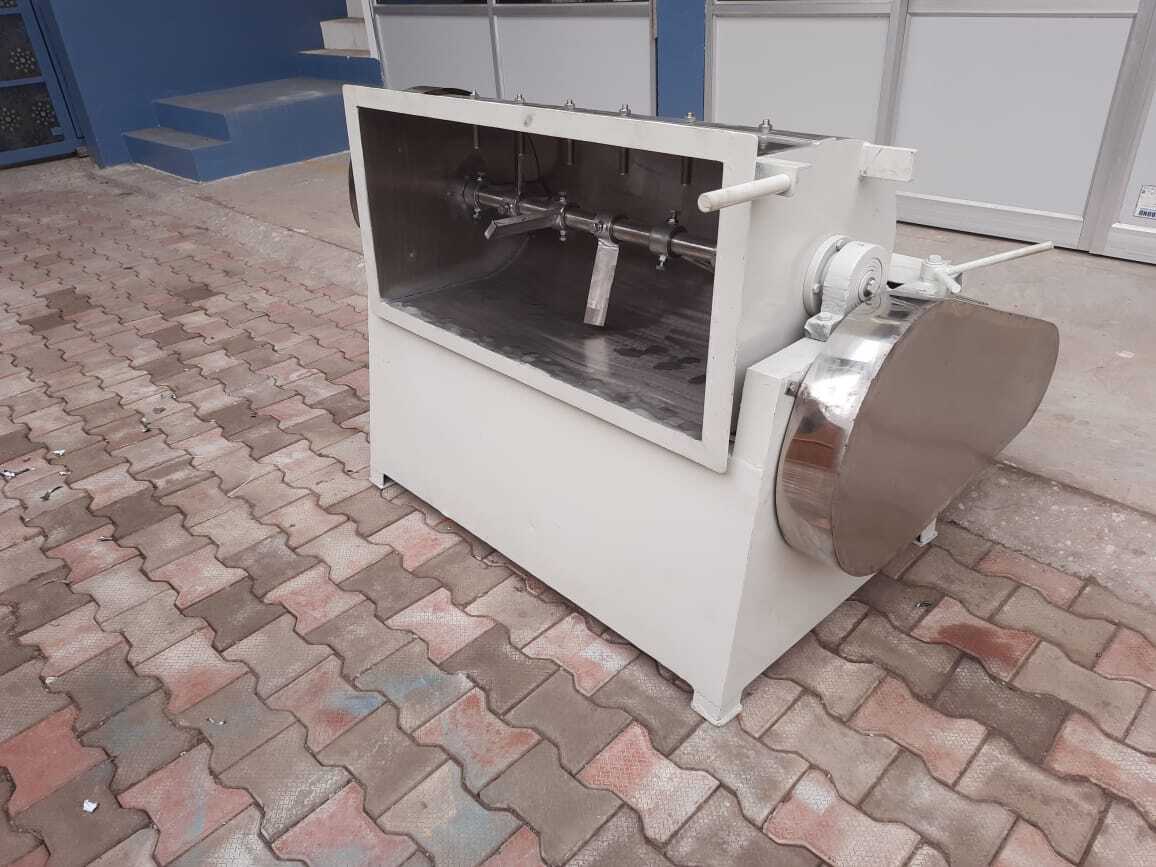 Silver Heavy Duty Z Mixture Machines