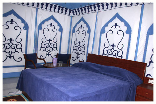 इंडियन टेंट फर्नीचर