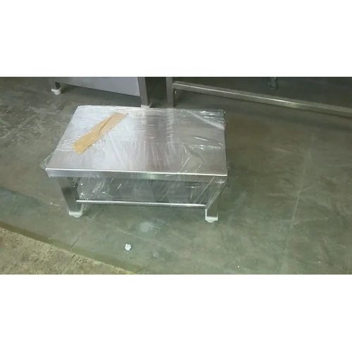 वाटर रेसिस्टेंस एसएस हॉस्पिटल स्टूल