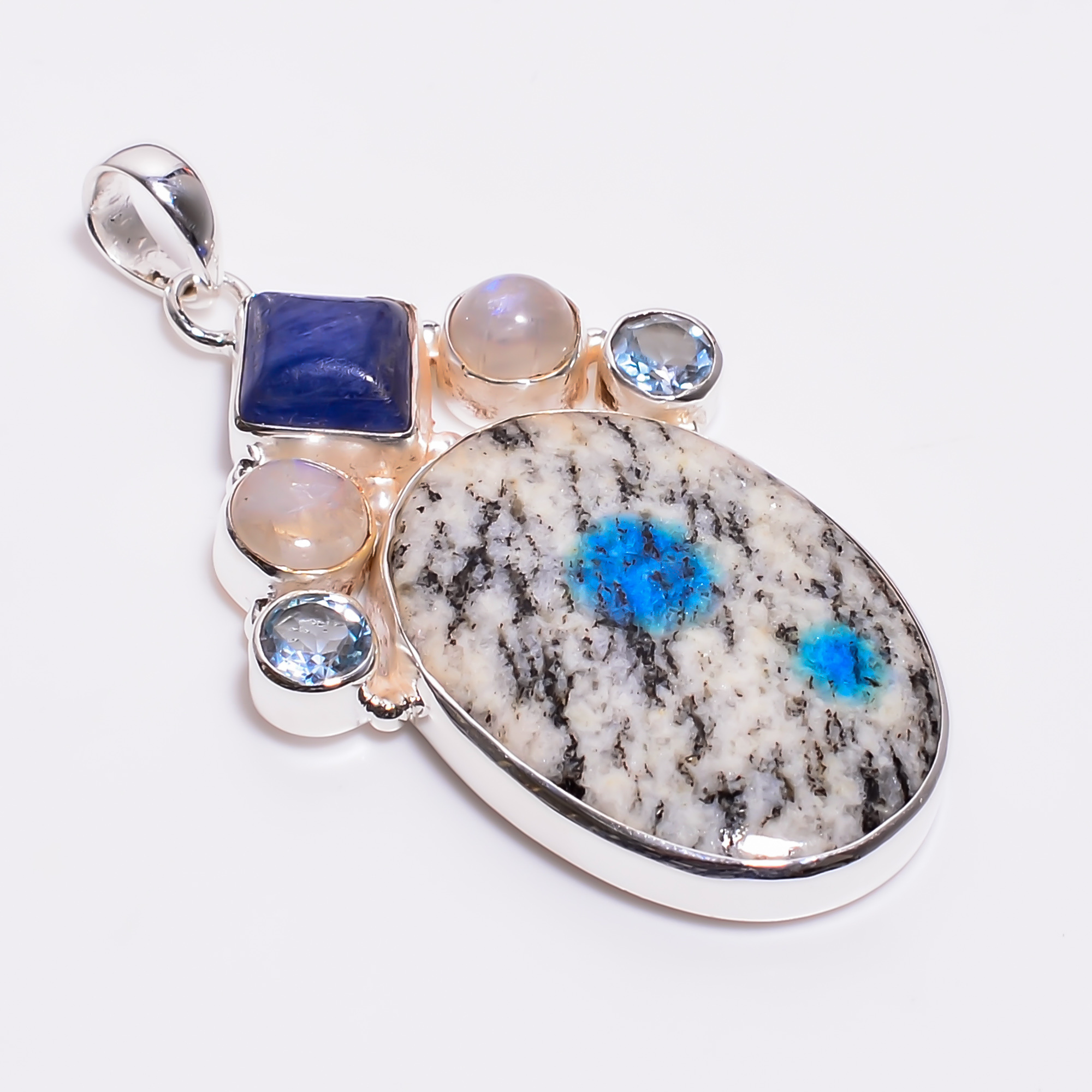 925 Sterling Silver Multi Stone Pendant K2 Blue Kyanite Gemstone Girls Fashion Pendant Supplier - Gender: Women