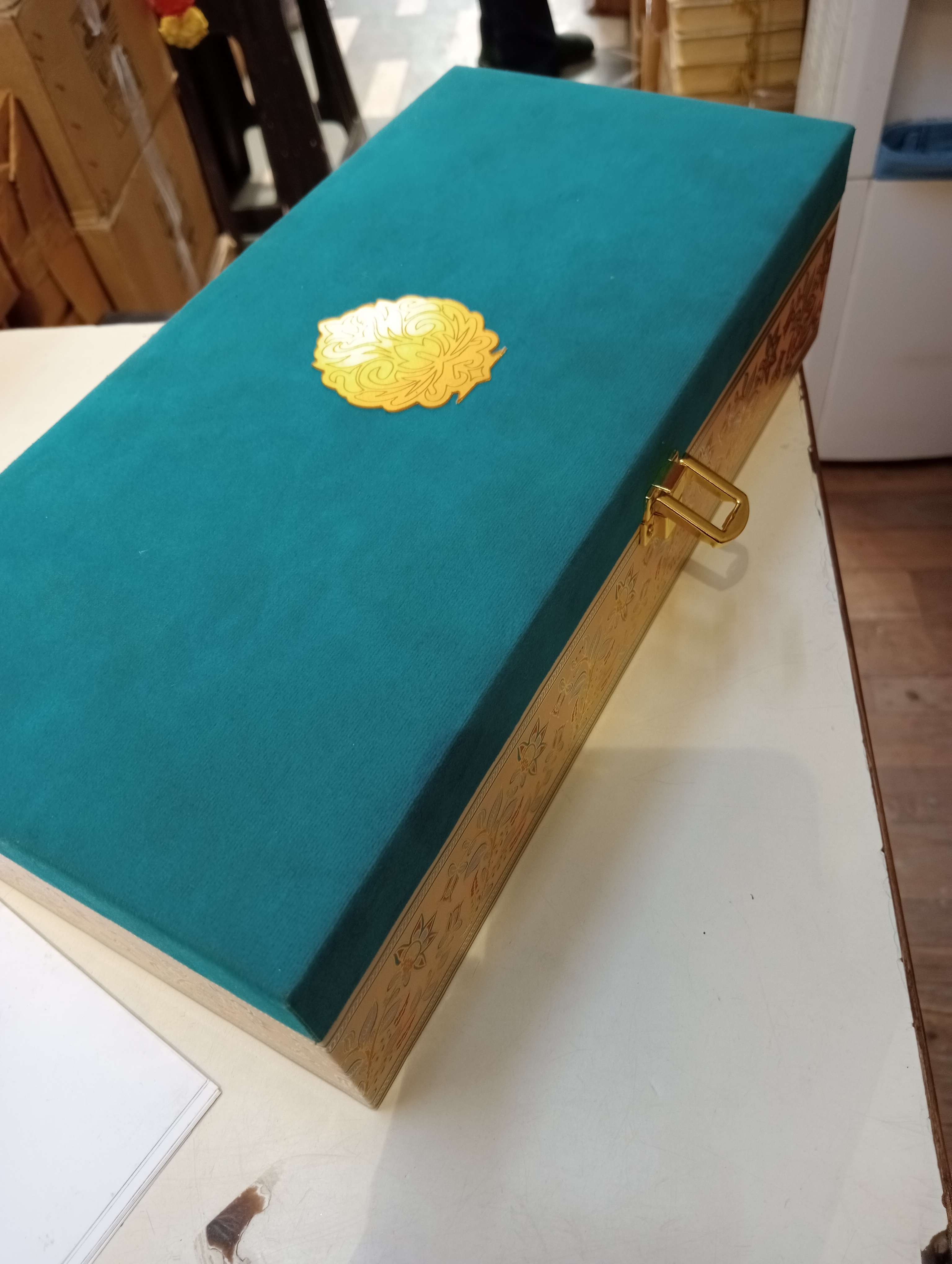 Sr Velvet 3 Jar Mdf Box