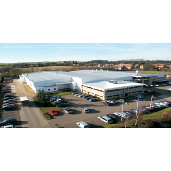 ओखम (यू.के.) में कारखाना