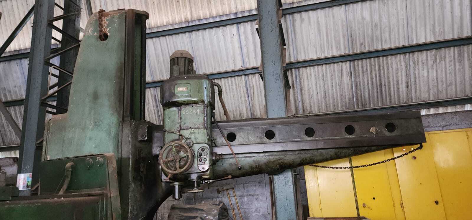 Radial Drilling Machine - Hec 3 Mtr Arm Length, 100mm Spindle Diameter