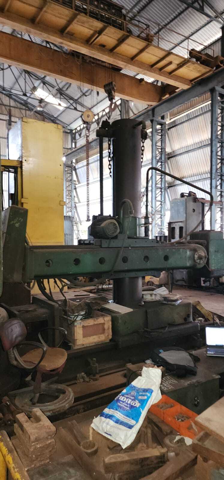 Radial Drilling Machine - Hec 3 Mtr Arm Length, 100mm Spindle Diameter