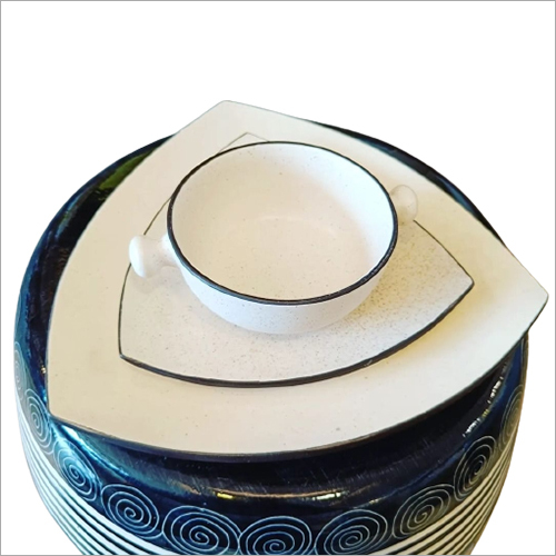 सेरेमिक ट्रायंगल प्लेट और सर्विंग बाउल डिज़ाइन: आधुनिक